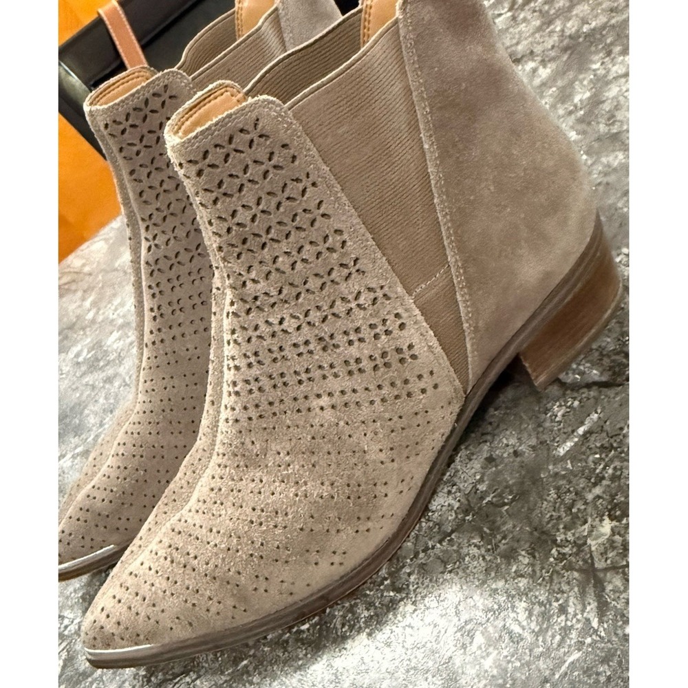 Marc Fisher Mlyaslin Chelsea Suede Ankle Boots 8.5M Taupe Pointed Toe Slip On